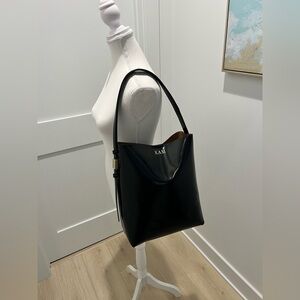 NEW J. Crew Edie bucket bag in black Italian leather CB969 $268 Monogrammed KAM